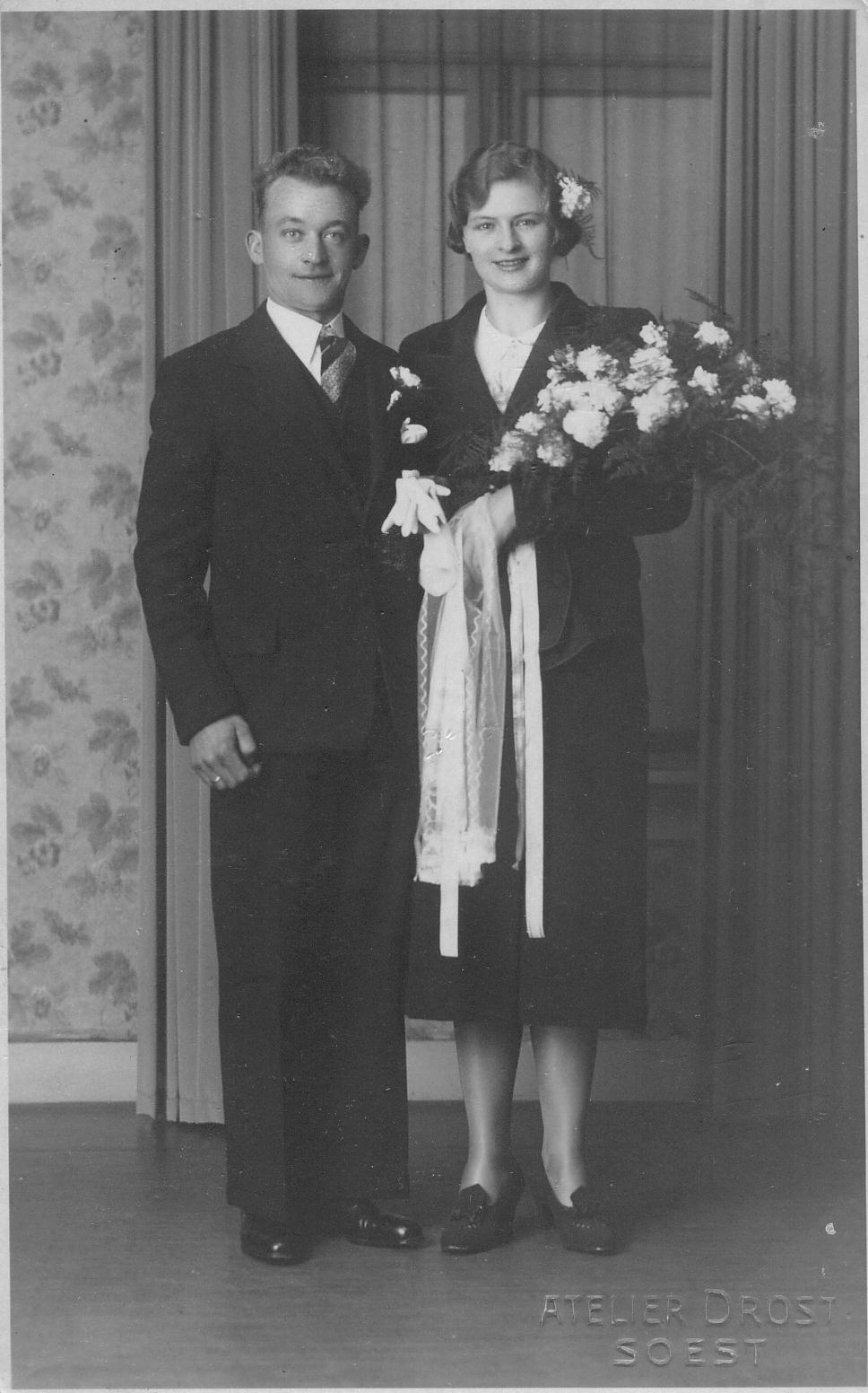 Klik voor foto in apart venster adriana_van_den_broek_en_hendrikus_johannes_van_der_wardt.jpg