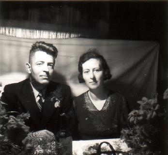 Klik voor foto in apart venster casper_gerrit_van_veenendaal_en_johanna_van_den_broek.jpg