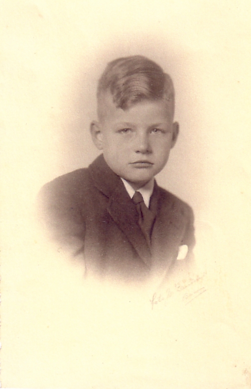 Klik voor foto in apart venster cornelis_van_den_broek_15_sept_1935.jpg