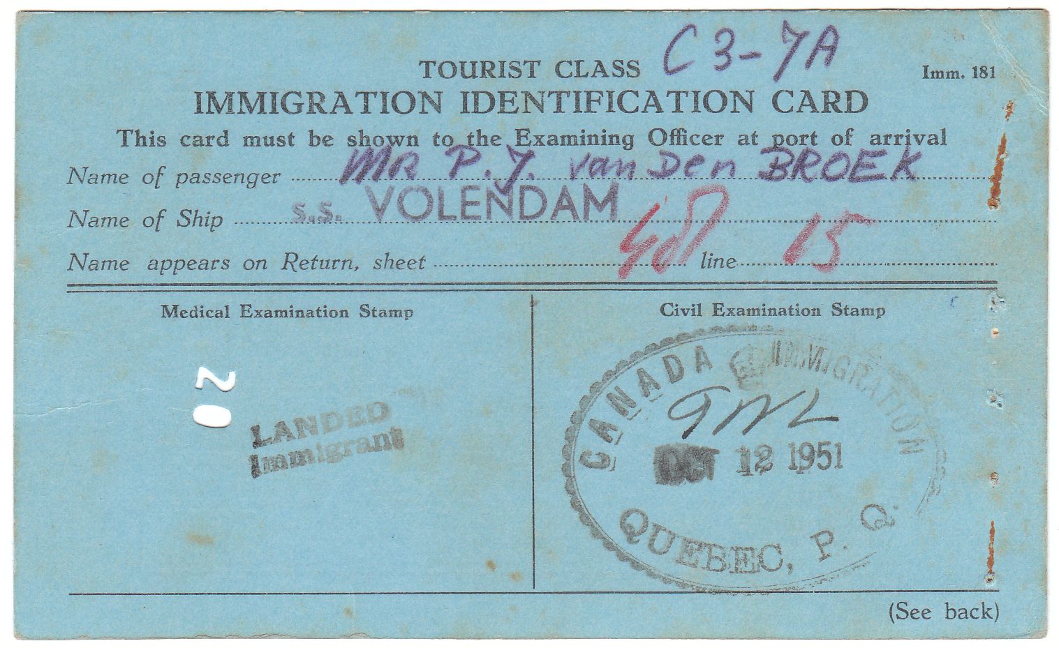 Klik voor foto in apart venster pieter_jelle_van_den_broek_immigration_card.jpg